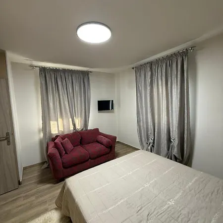 Holiday home νest Ardani